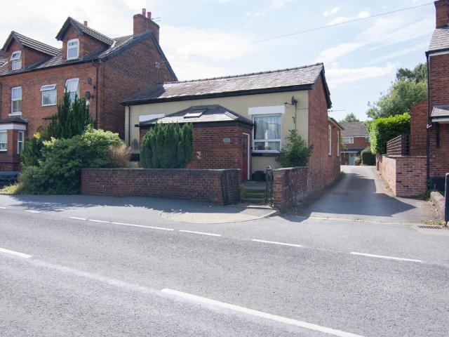 Commercial for sale in Leftwich