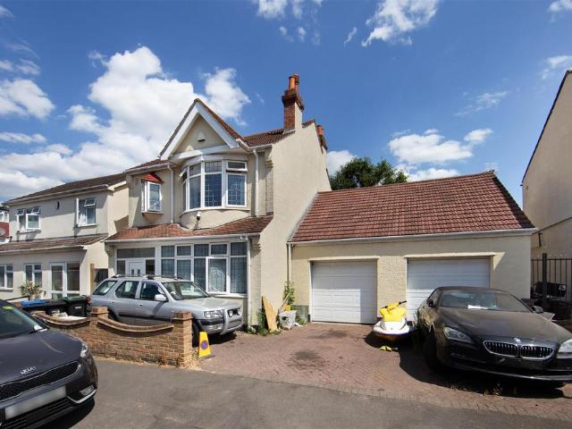 Commercial for sale in London Borough of Croydon, Thornton Heath