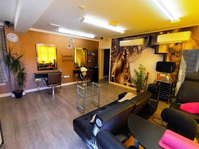 Commercial for sale in Staniland, Boston
