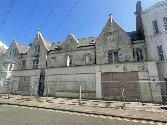 Commercial for sale in South Cliff, Kepwick