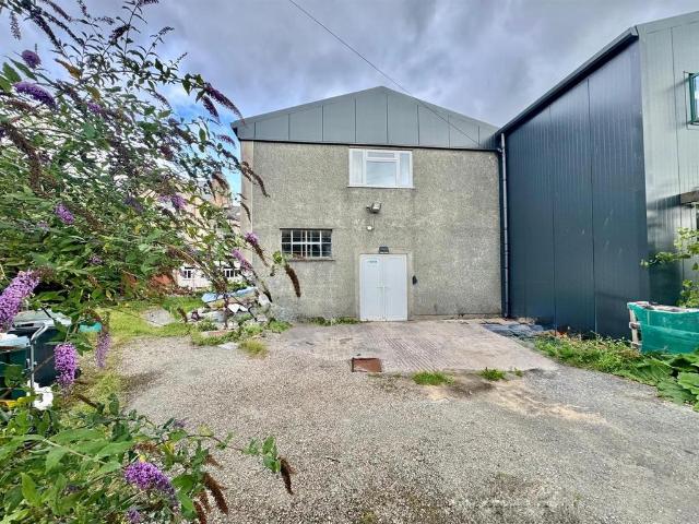 House for sale in Trofarth, Wales
