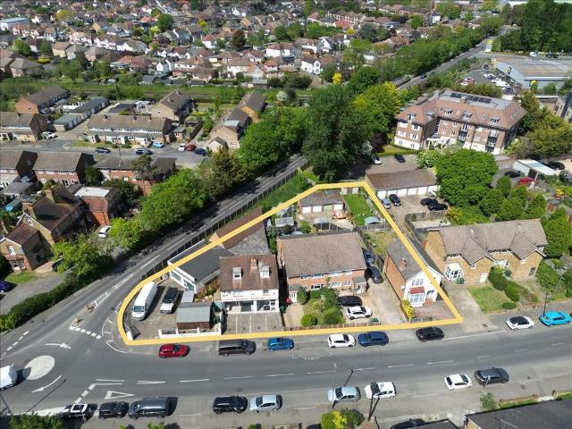 Commercial for sale in Lower Halliford, Surrey
