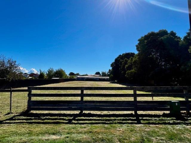 Land for sale in Sheffield, Tasmania