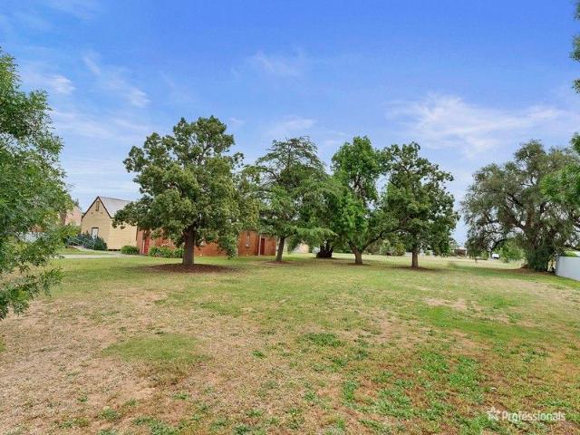 Land for sale in Carisbrook, Victoria