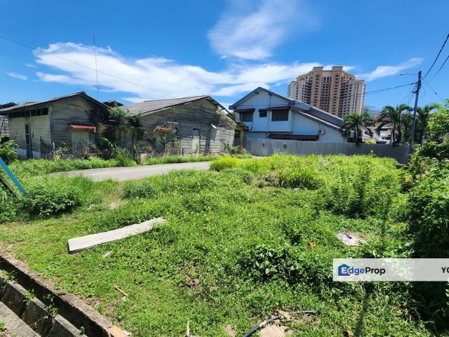 House for sale in Malaka