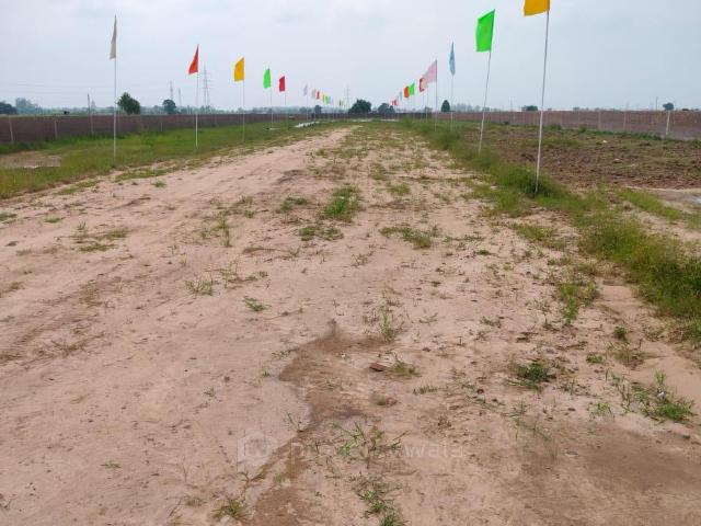 Land for sale in Zirakpur, Punjab