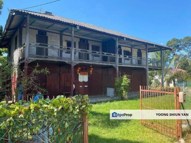 House for sale in Malaka
