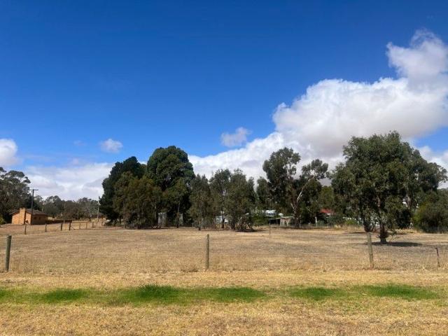 Land for sale in Glenthompson, Victoria