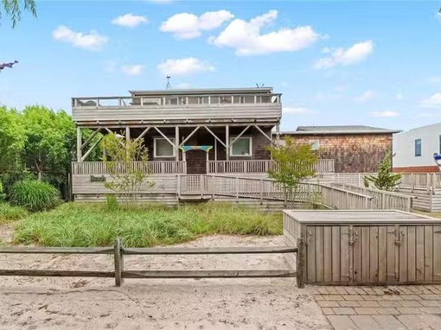 House for rent in Long Island City