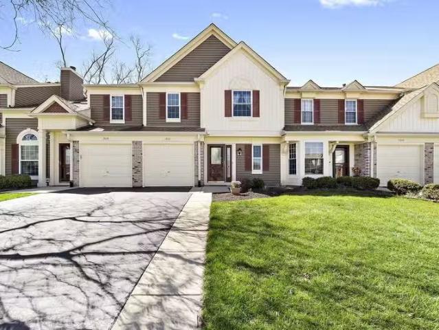 Condo for rent in Downers Grove