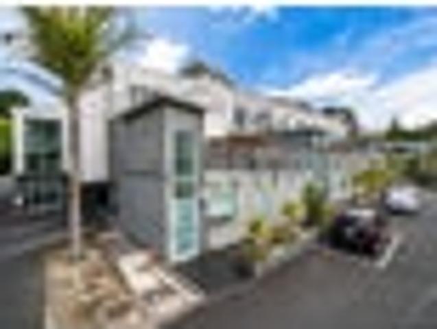 House for sale in Paremoremo