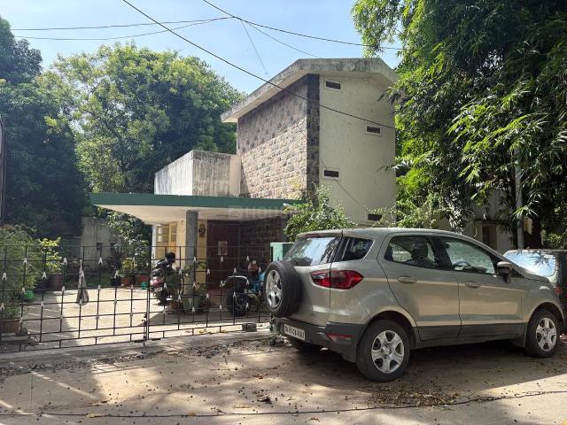 Land for sale in Adyar, Tamil Nadu
