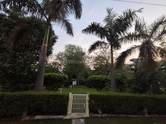 Land for sale in Alpha 1, Greater Noida