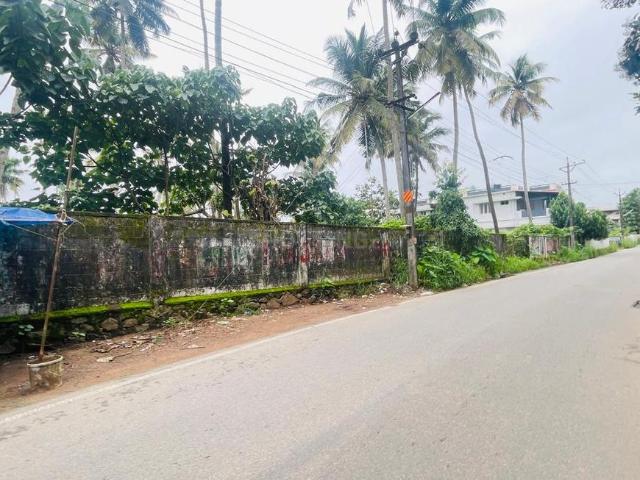 Land for sale in Aluva, Kerala