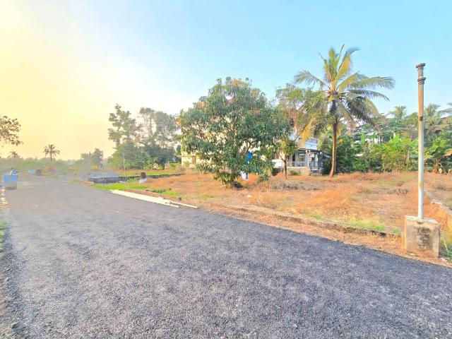 Land for sale in Aluva, Kerala