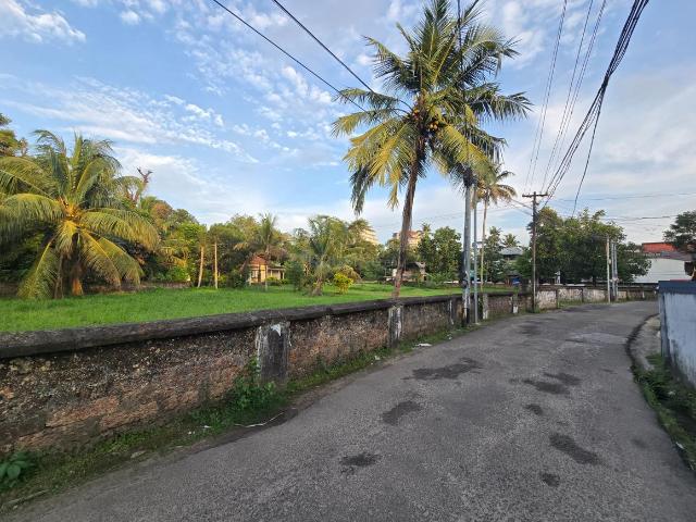 Land for sale in Aluva, Kerala