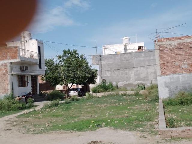 Land for sale in Deri