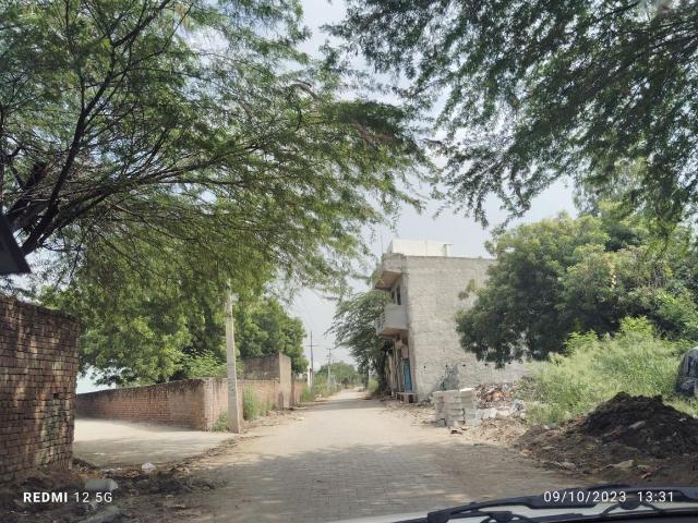 Land for sale in Deri