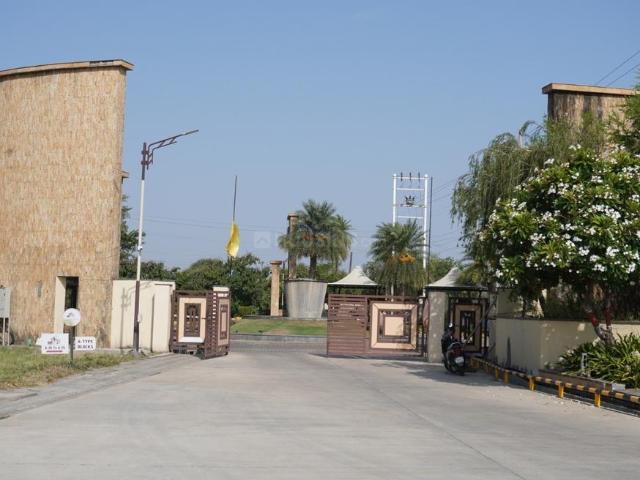 Land for sale in Madya