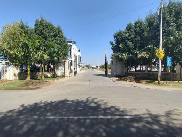Land for sale in Madya