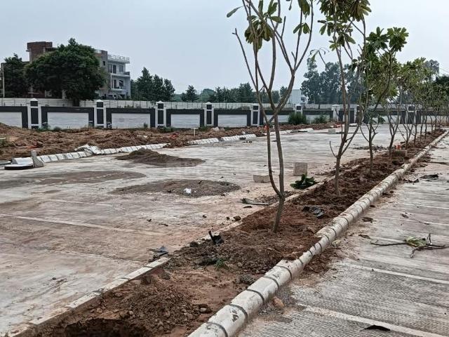 Land for sale in Hariana