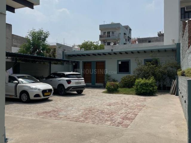 Land for sale in South West Delhi, Deri
