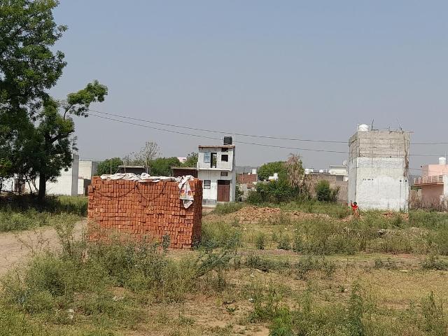 Land for sale in Hariana