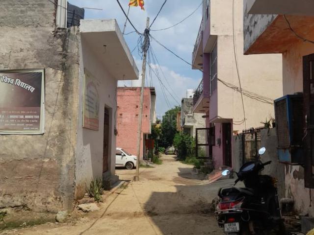Land for sale in Hariana