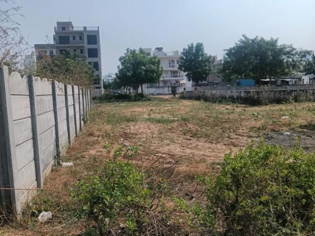 Land for sale in Hariana