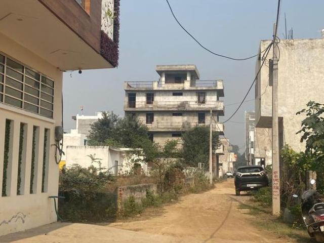 Land for sale in Hariana