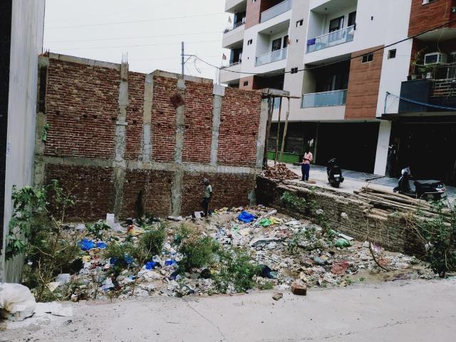 Land for sale in Central Delhi, Deri
