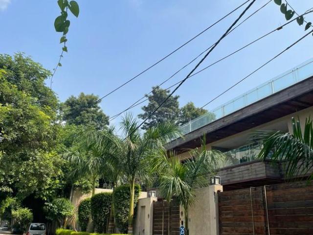 Land for sale in Chhattarpur, Delhi