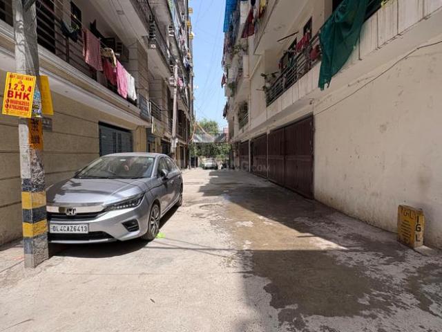 Land for sale in South Delhi, Deri