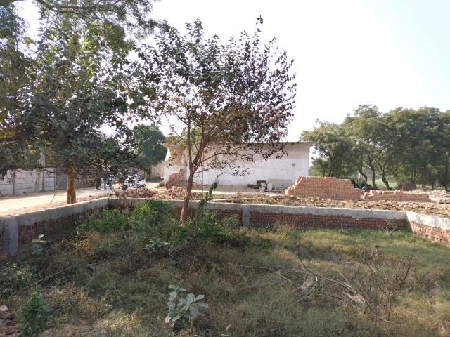 Land for sale in South West Delhi, Deri