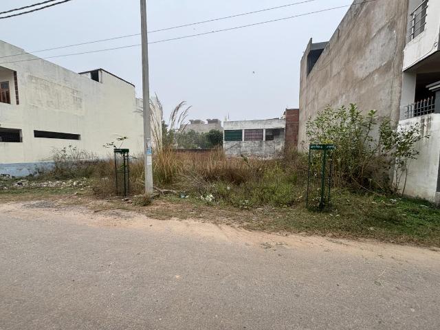 Land for sale in Banaras Ghats, Varanasi
