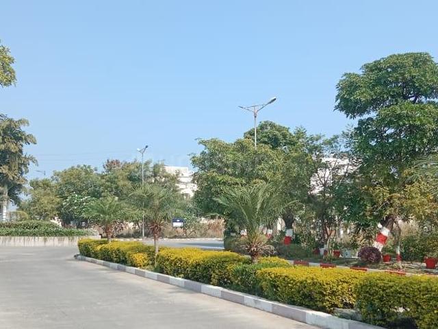 Land for sale in Madya