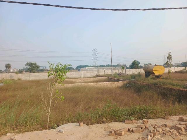 Land for sale in Dadri, Gautam Buddha Nagar