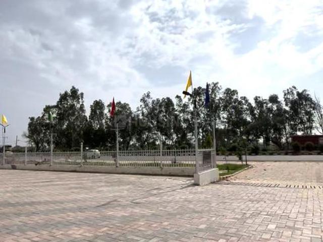 Land for sale in Hariana