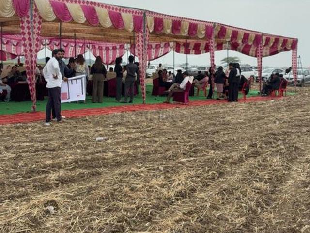 Land for sale in Hariana