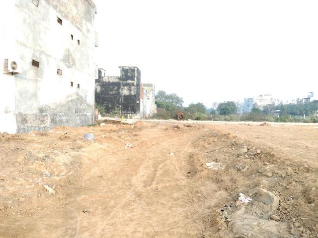 Land for sale in South West Delhi, Deri