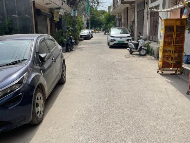 Land for sale in South West Delhi, Deri
