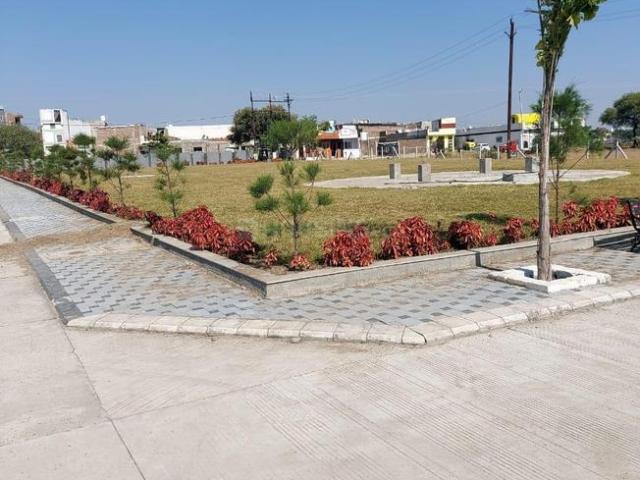 Land for sale in Mundlanayta, Indore