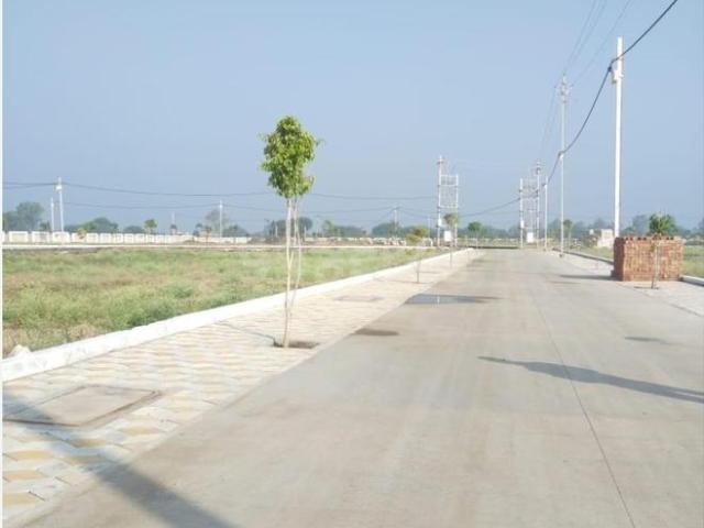 Land for sale in Madya