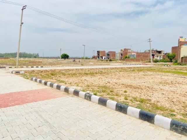 Land for sale in Zirakpur, Punjab
