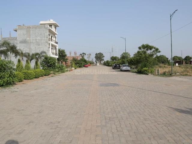 Land for sale in Zirakpur, Punjab