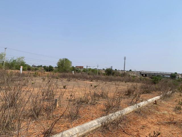 Land for sale in West Delhi, Deri
