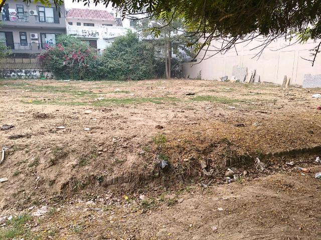 Land for sale in Hariana