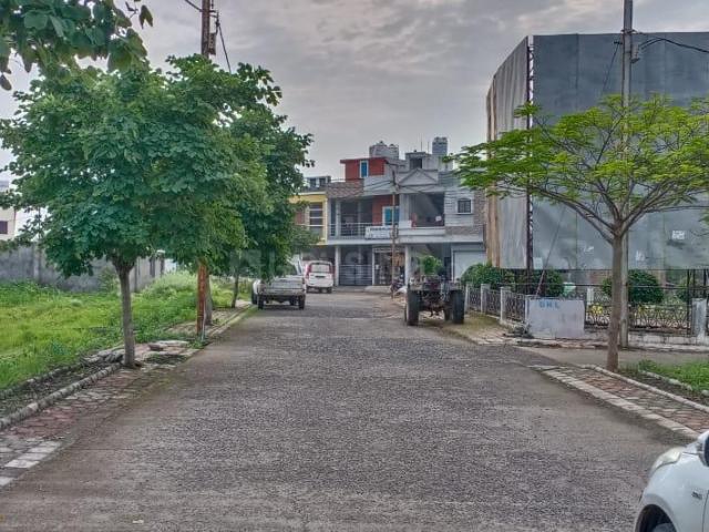 Land for sale in Madya
