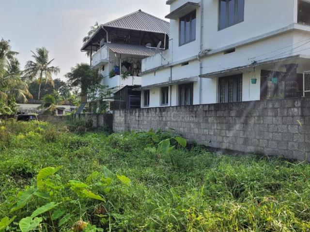 Land for sale in Thrippunithura, Kerala