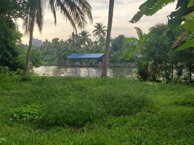Land for sale in Thrippunithura, Kerala